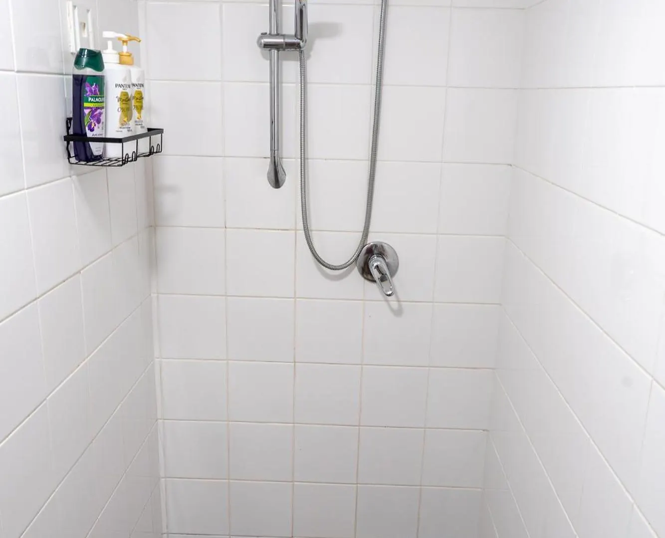 Hot Tub, Ice Bath, Gym, Sauna, Pool Table Coorparoo Haven Brisbane Homestay
